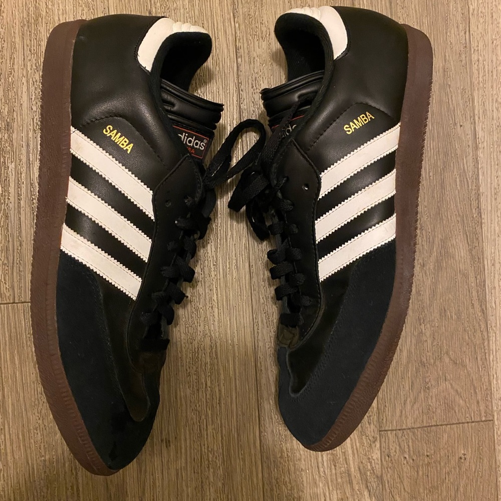 Adidas Samba soccer shoe, leather, size 13 mens